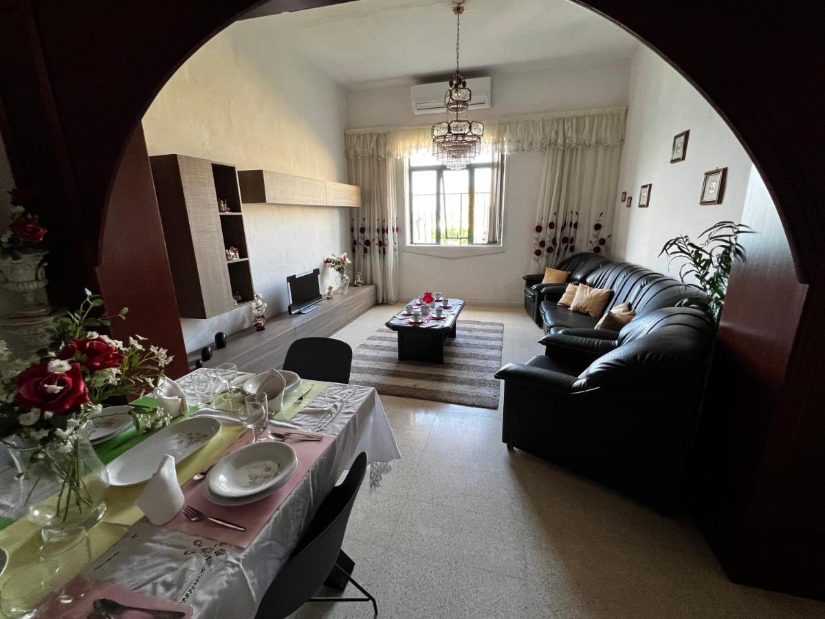 Superb 3 Bedroom Apartment In 발레타 외부 사진