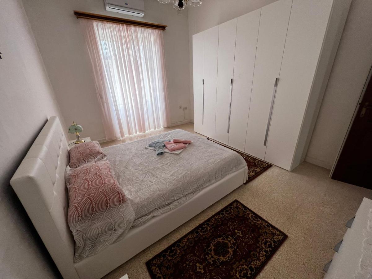 Superb 3 Bedroom Apartment In 발레타 외부 사진
