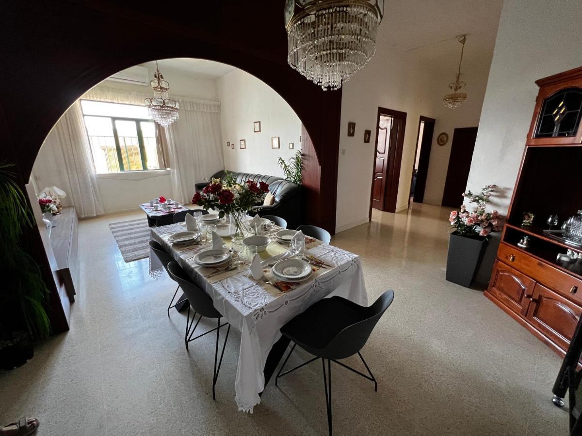 Superb 3 Bedroom Apartment In 발레타 외부 사진