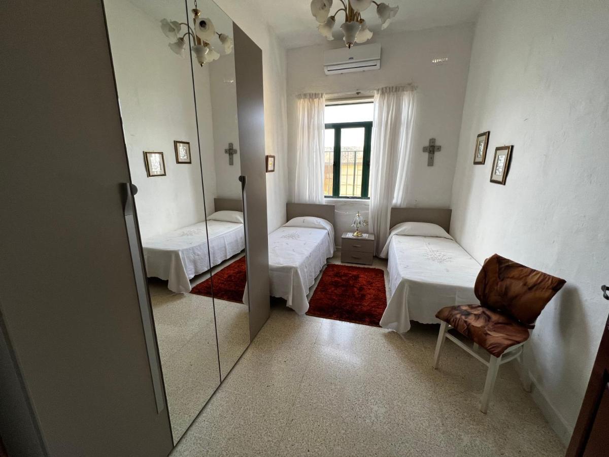 Superb 3 Bedroom Apartment In 발레타 외부 사진