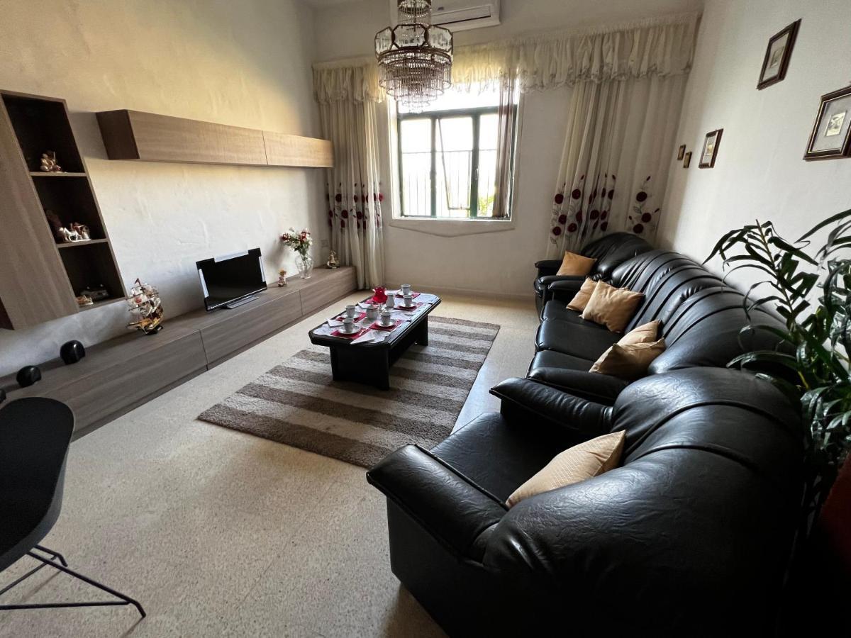 Superb 3 Bedroom Apartment In 발레타 외부 사진